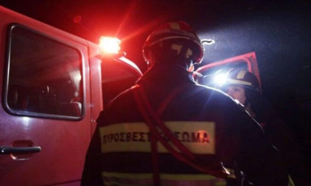Συναγερμός στη Θεσσαλονίκη: Φωτιά στο πρώην στρατόπεδο Καρατάσιου